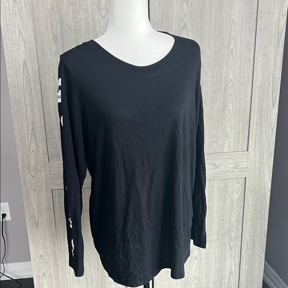 3 for $20 💜 TORRID Long Sleeve Women's Tee